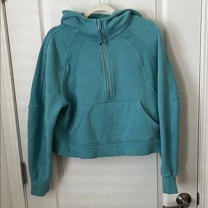 Lululemon cropped scuba hoodie